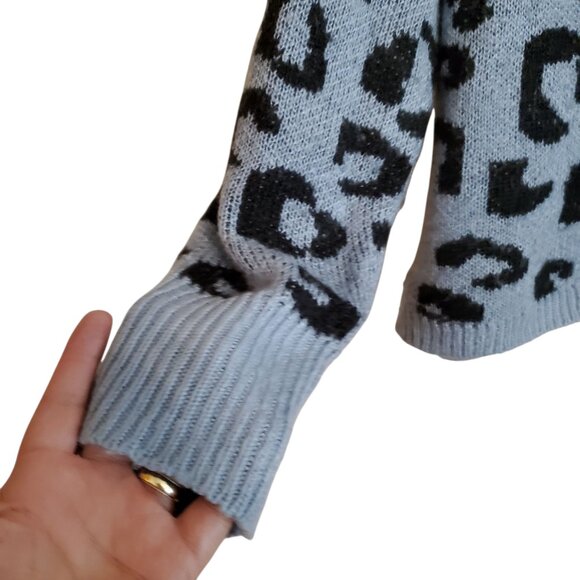 C & C California Blue Leopard Print V-Neck Cardigan Large - Picture 4 of 15